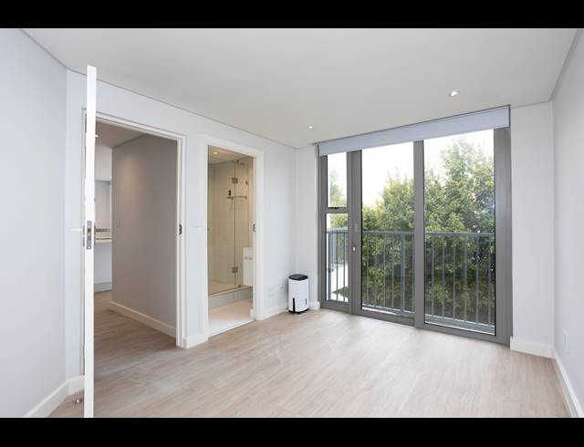 2 BEDROOM APARTMENT FOR SALE IN CLAREMONT UPPER